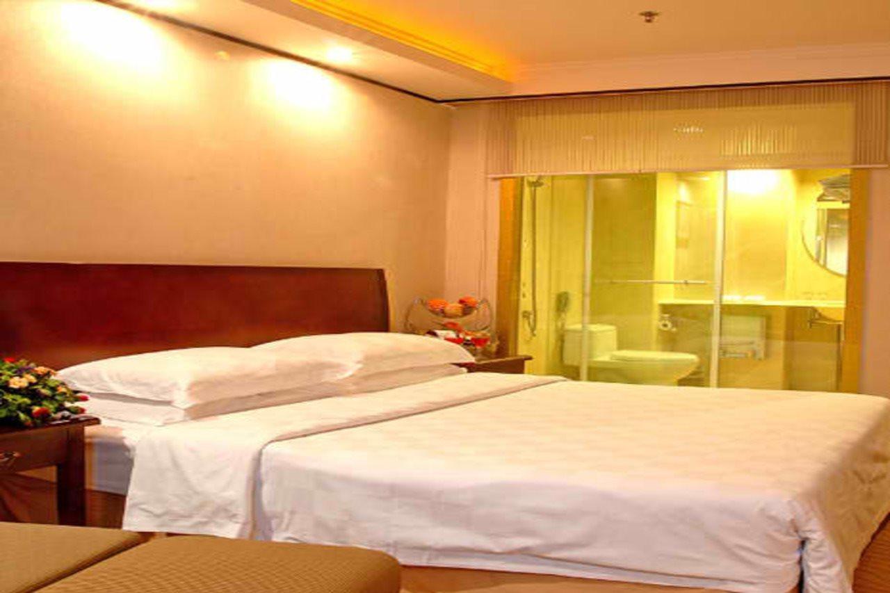 Royalty Hotel Shenzhen Exterior photo